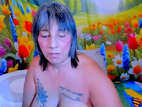 indianroxy webcam