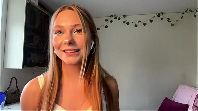 JulietFekete webcam