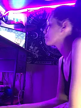 Lilactease webcam