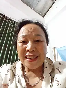 heesuu11 webcam