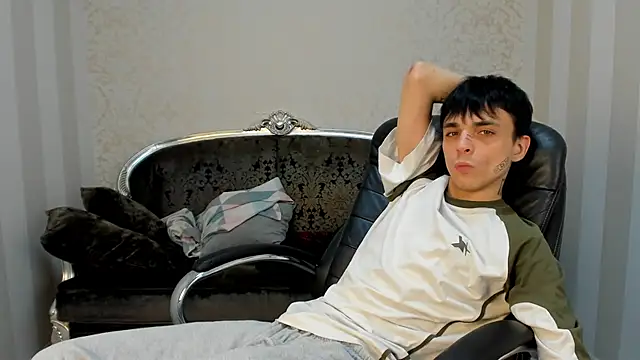 clarkbev (M twink) - CumShow 💕