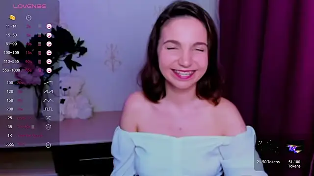 KindHazelHere_ webcam