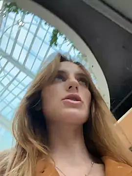 -AngelAri- webcam