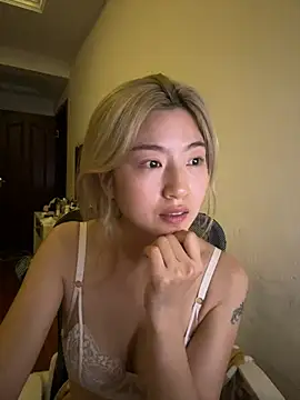 Olivia_PINK0322