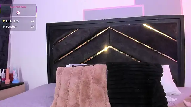 april_jones05 webcam