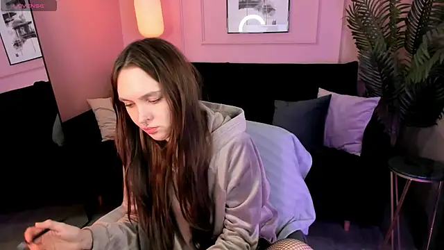 ChloeSunny webcam
