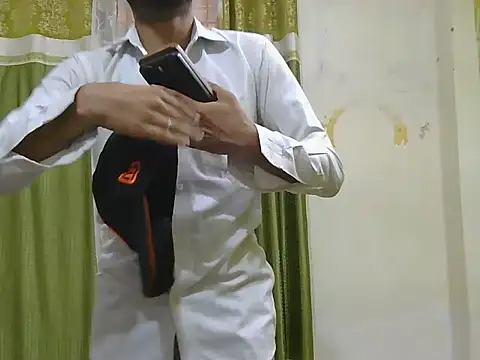 Stubborndesiboy webcam