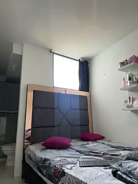 ViankaRose webcam