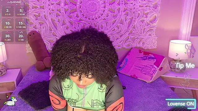 MalaikaBrown webcam