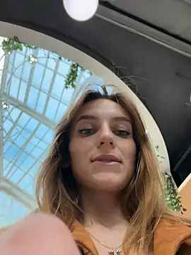 -AngelAri- webcam