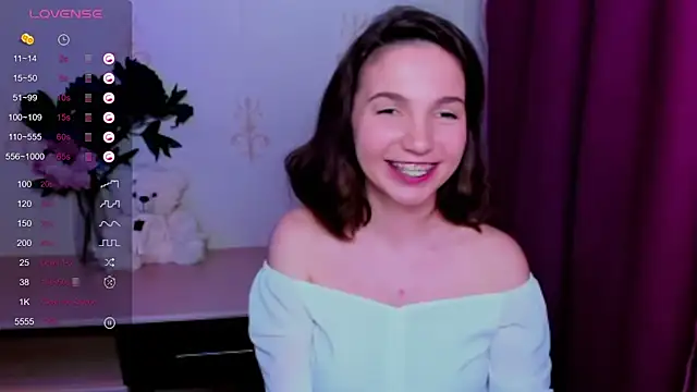 KindHazelHere_ webcam