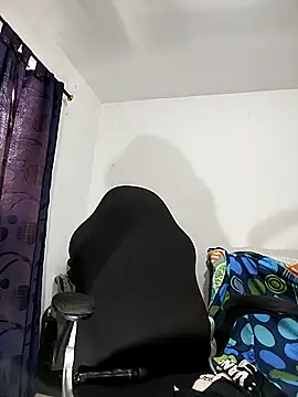 LucyDiamonds1 webcam