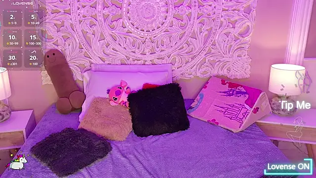 MalaikaBrown webcam