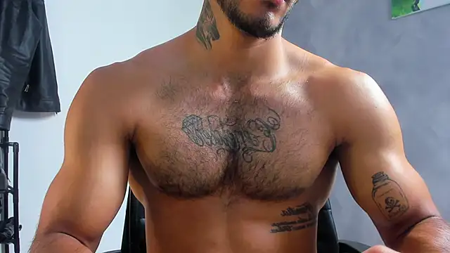 juanblade - JuanBlade's free webcam - UK Sex Cams