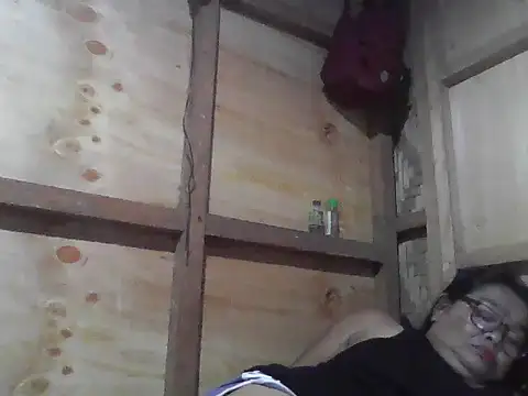 cris_tita - Cris_tita's free webcam - UK Sex Cams