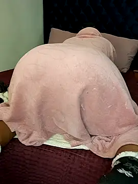 BootyCallEver webcam