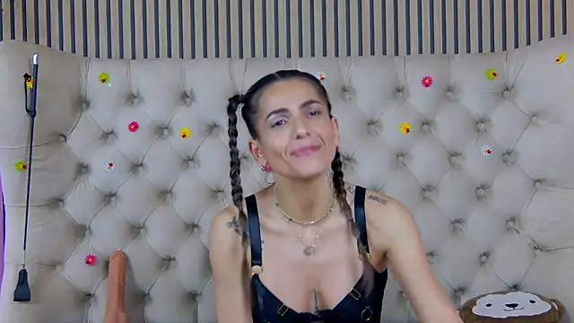 PlayfulShow webcam