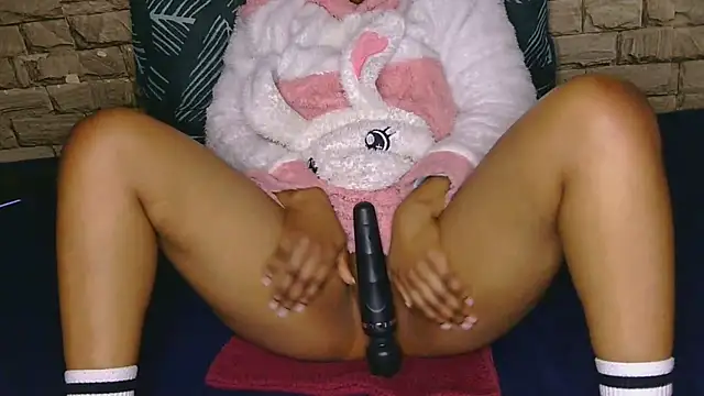 Sweethoneyglow webcam
