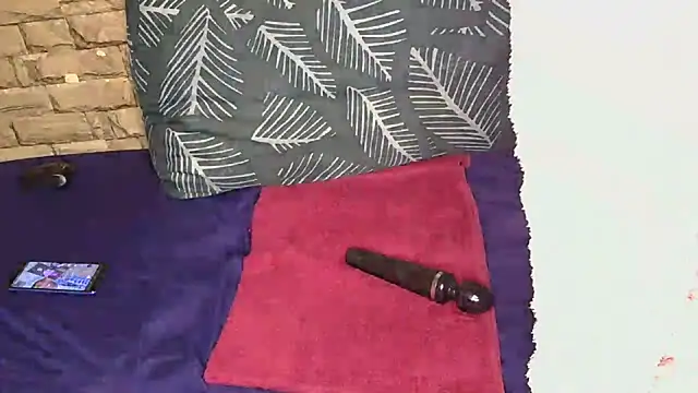 Sweethoneyglow webcam