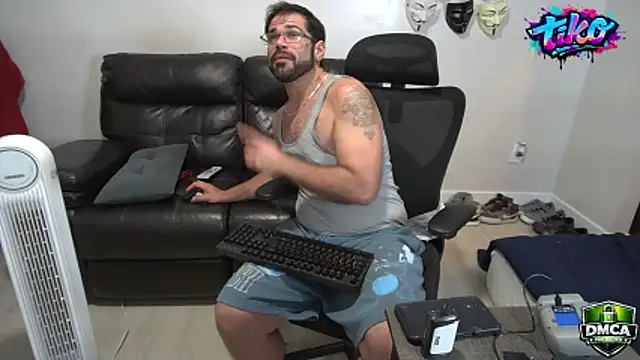 Zander823 webcam