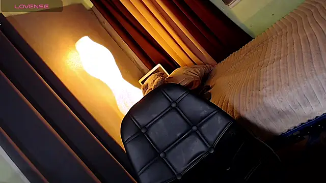 Creamycum_celinexx webcam