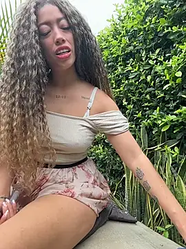 roxyrougee webcam