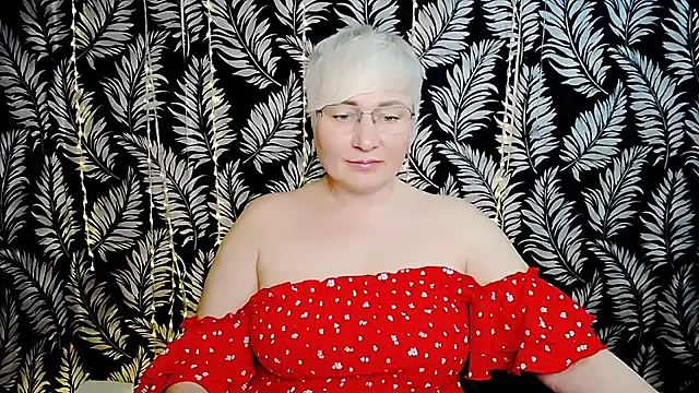 Olivia_playful webcam