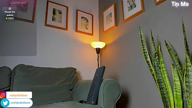 Ackerman_Eren_ webcam