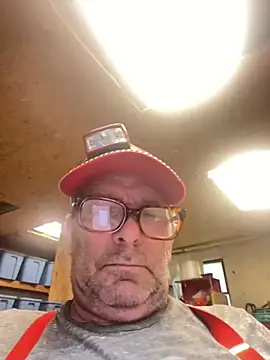 llovetoshowoff webcam