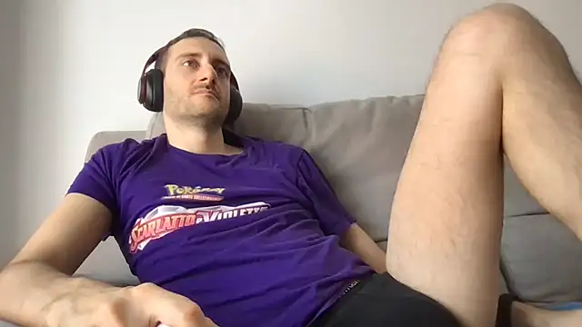 LukaShyGuy webcam