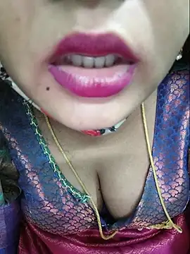 Ramya-hot-gueen webcam