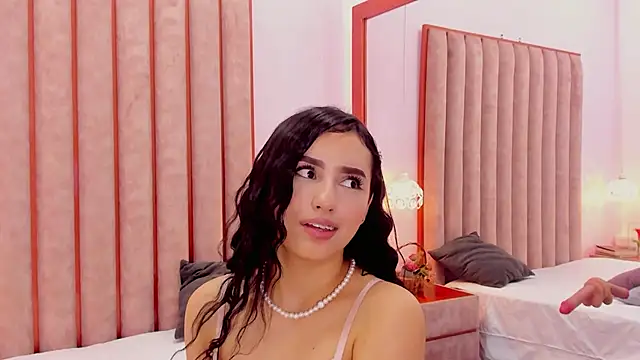 Zoe_Monrow webcam