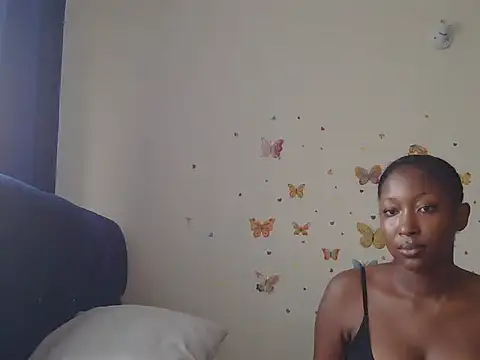 KittyKissess webcam