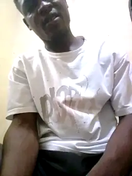 Remy-123 webcam