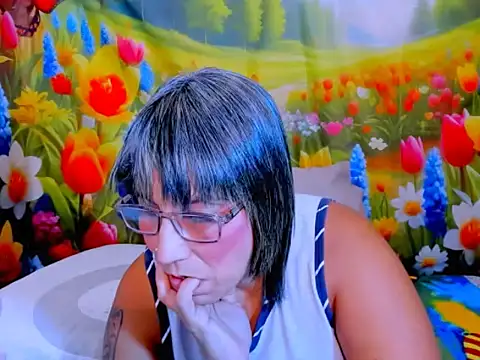 indianroxy webcam