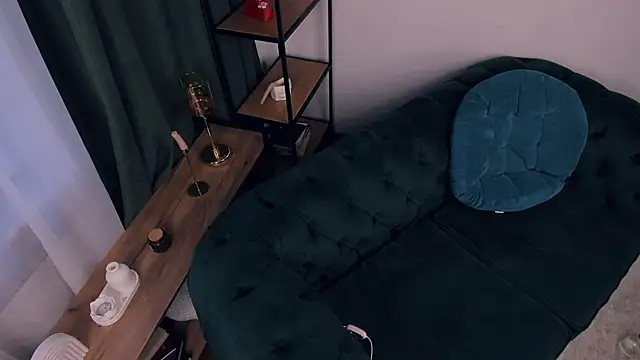 InesPiek webcam
