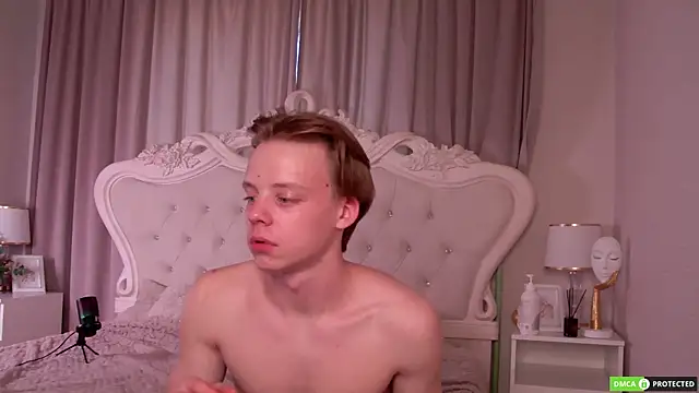 SimonWarner webcam