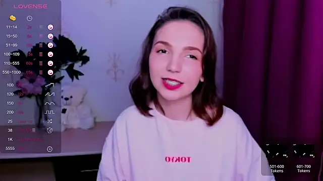 KindHazelHere_ webcam
