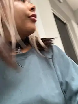 HaileyDiana webcam