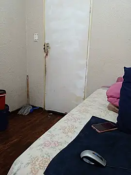 FreakyAngel3X webcam