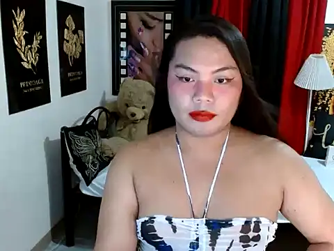 TSbrianaHugeCock webcam