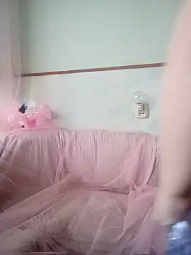 XHelenaX90 webcam