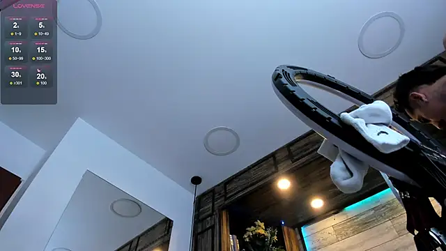 Donovan_Desmond webcam