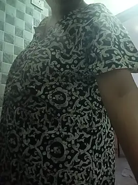 Trisha_71 webcam