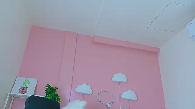 SeleneGibson__ webcam