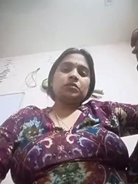 Trisha_71 webcam