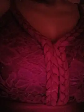 bela14 (Ask my age) - Peladinha fodendo dildo e chupando