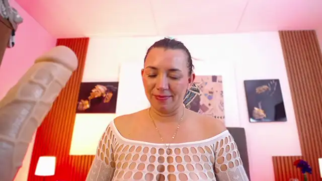 milfsecret69 webcam