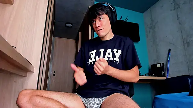 Huge_latin_cock webcam