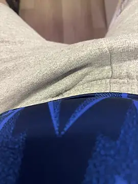 NathNaughtyy webcam